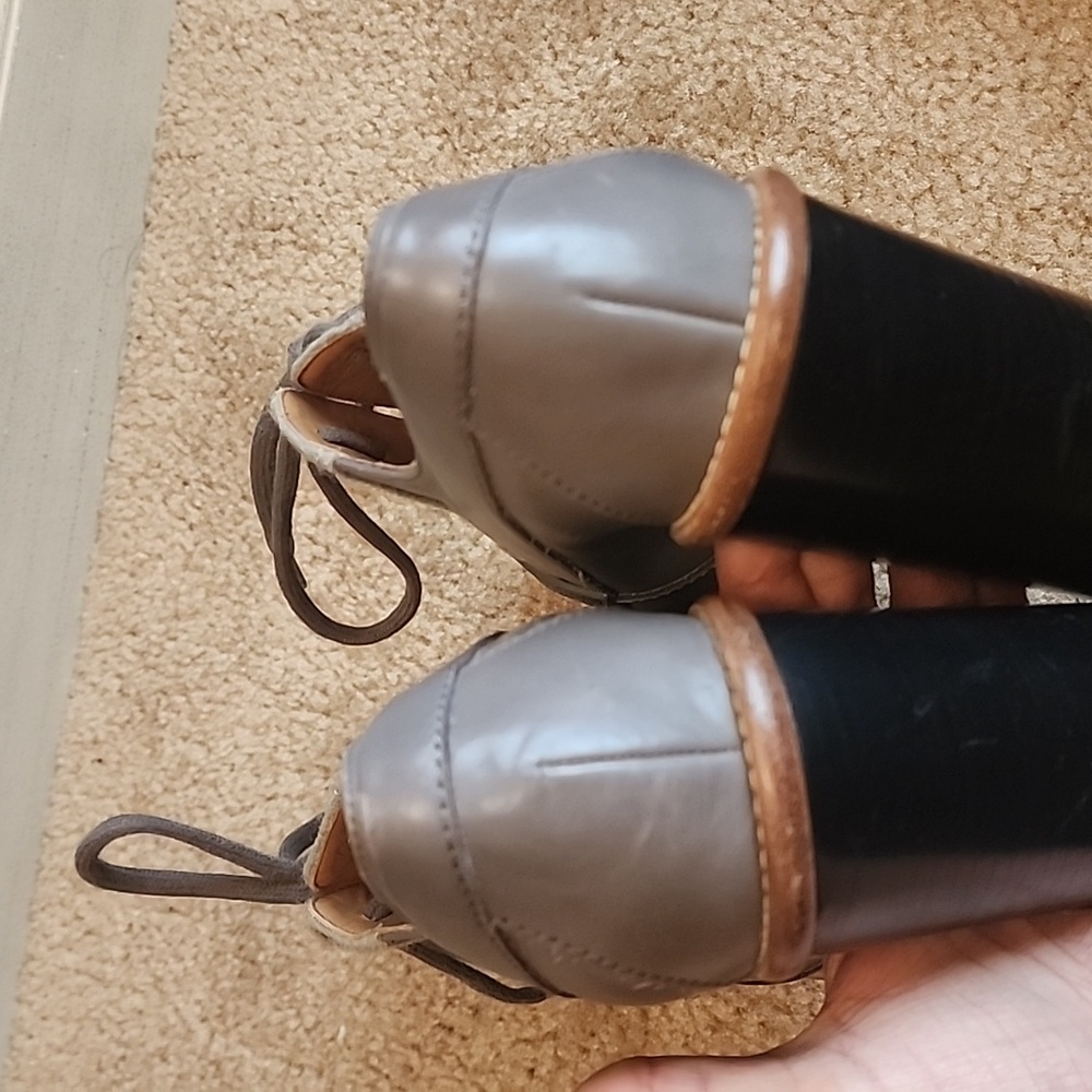 Chloe Leather Pumps - Picture 9 of 16